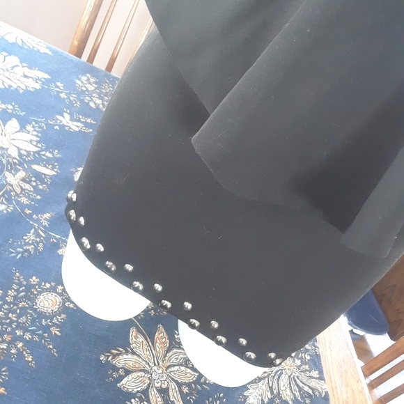 Size xsmall sleeveless body cocoon black dress 👗 - Picture 2 of 16